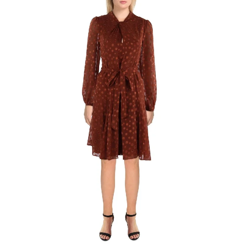 Modern Cozy Looks Comfort Wardrobe Julia Jordan Womens Chiffon Metallic Midi Dress