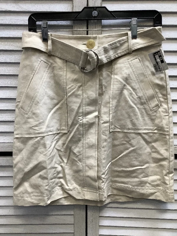 Skirt Mini & Short By Ann Taylor In Cream, Size: 4