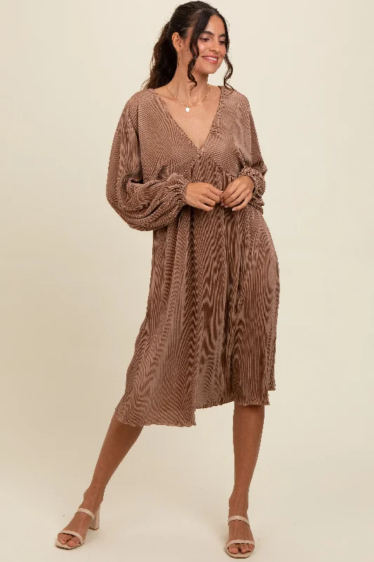 Stylish Daily Outfits Casual Comfort Mocha Pleated Deep V-Neck Midi Dress