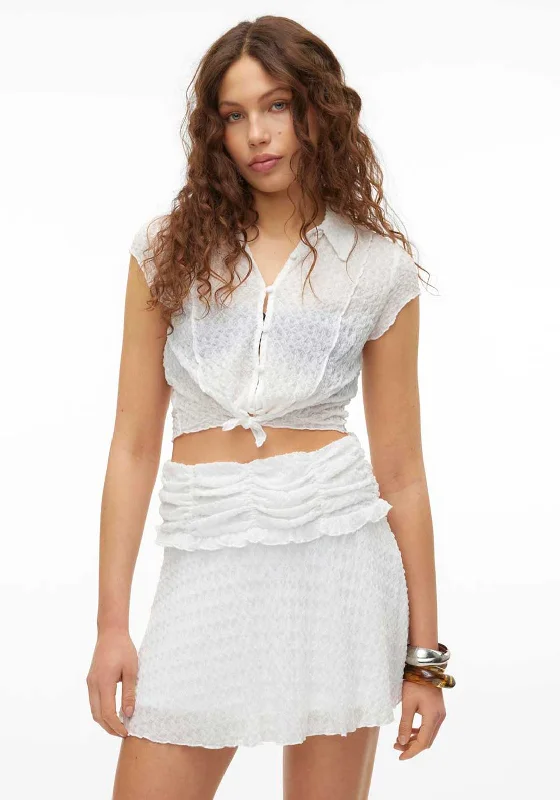 Trendy Comfortables Relaxed Pieces SOMETHINGNEW Mila Crinkled Cropped Shirt, Snow White Trendy Comfortables Relaxed Pieces SOMETHINGNEW Mila Crinkled Cropped Shirt, Snow White