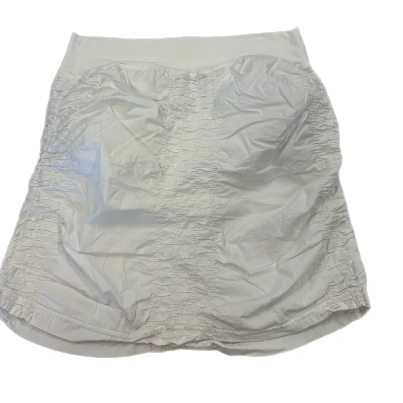 Comfort Wear Styles Soft Layers Skirt Mini & Short By Clothes Mentor In White, Size: M Comfort Wear Styles Soft Layers Skirt Mini & Short By Clothes Mentor In White, Size: M