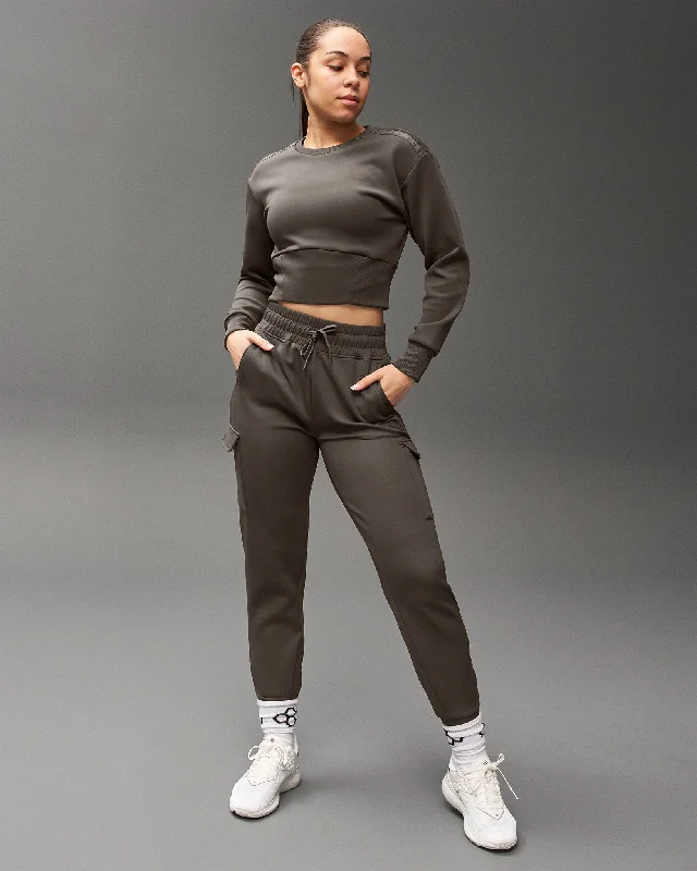 Effortless Chic Style Comfy Chic COOL-FEEL Women's Fitted Crew - Cocoa