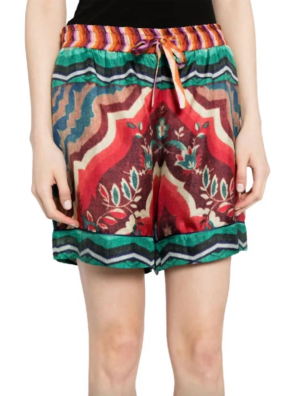 Comfortable Everyday Look Versatile Styles Aloe Shorts In Green Chevron Trim