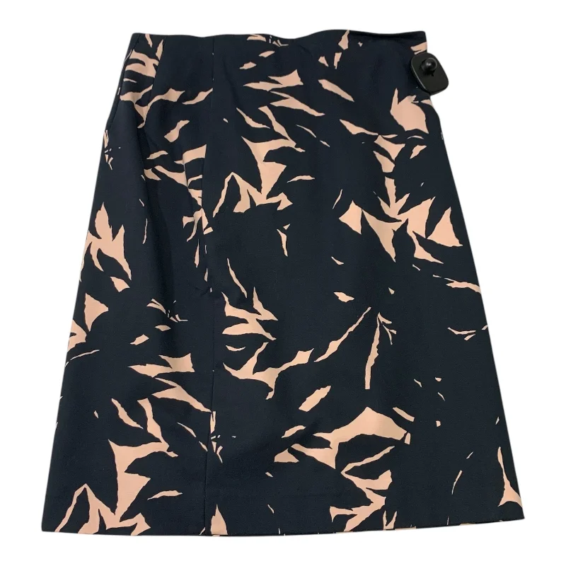 Simple Fashion Styles Smart Comfort Skirt Mini & Short By Ann Taylor In Blue & Pink, Size: Petite Xs Simple Fashion Styles Smart Comfort Skirt Mini & Short By Ann Taylor In Blue & Pink, Size: Petite Xs