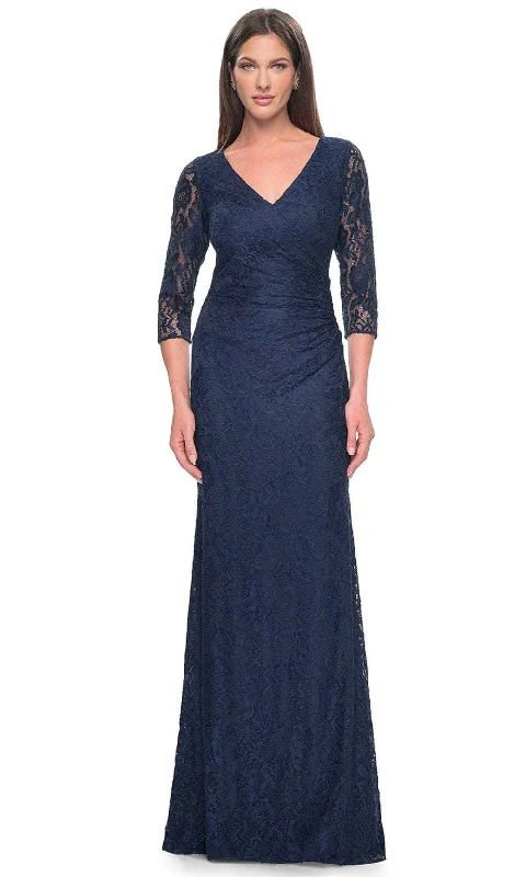 Effortless Soft Layers Effortless Style La Femme 30379 - V-Neck Lace Formal Dress
