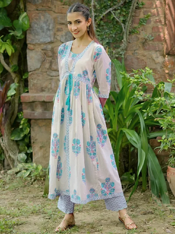 Cozy Street Looks Cozy Essentials Off white Printed Cotton Straight Kurta Set
