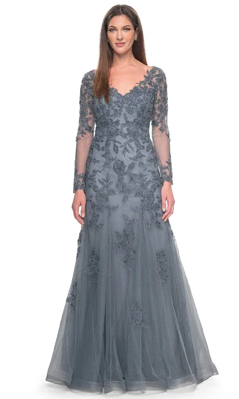 Casual Trend Pieces Street Chic La Femme 31887 - V-Neck Beaded Formal Dress