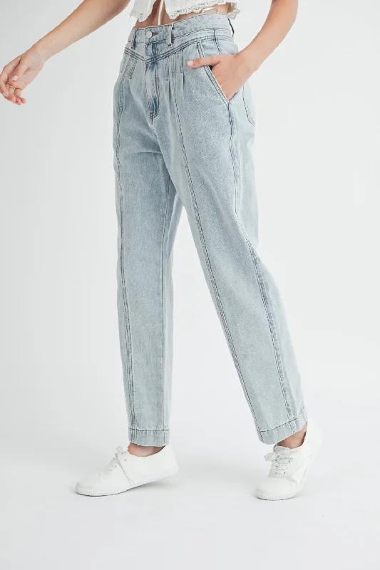 Effortless Chic Looks Affordable Comfort Pleated Front Detail Straight Jeans