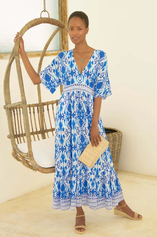 Trendy Cozy Apparel Easy Chic Lena EcoVero™ Dress | Ikat Blue/White