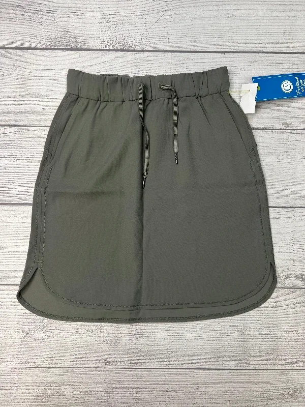 Trendy Warm Looks Trendy Vibes Athletic Skirt Skort By Lululemon In Green, Size: 6