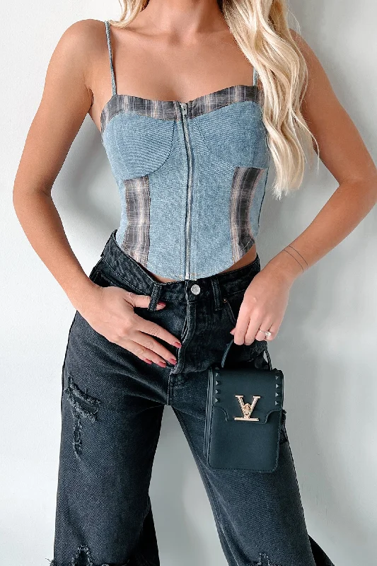 Comfortable Textiles Wear Soft Comfortwear DOORBUSTER Subtle Slay Denim Plaid Zip-Front Tank Top (Blue Denim)