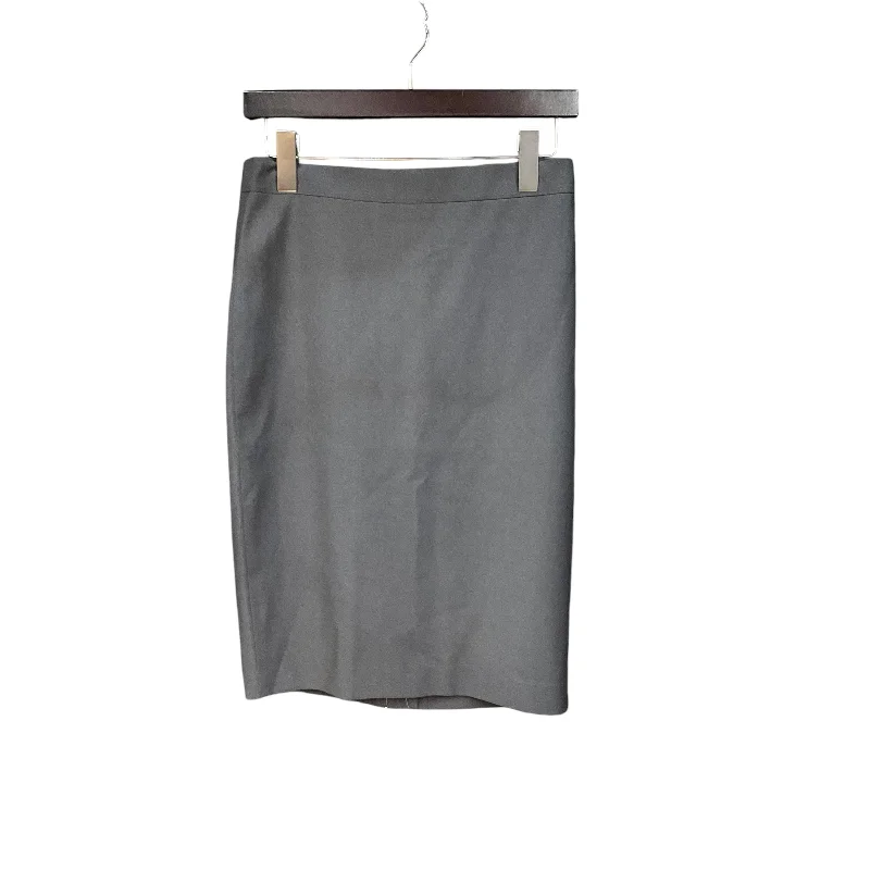 Casual Layers Daywear Fashion Skirt Midi By Ann Taylor In Grey, Size: Xs