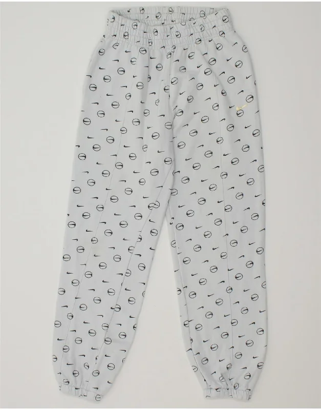Effortless Wear Fits Chic Wear NIKE Womens Loose Fit Graphic Tracksuit Trousers Joggers UK 6 XS White Effortless Wear Fits Chic Wear NIKE Womens Loose Fit Graphic Tracksuit Trousers Joggers UK 6 XS White