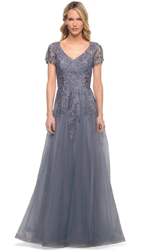 Relaxed Textiles Cool Layers La Femme 29164 - Lace Tulle A-Line Long Mother of the Bride Gown Relaxed Textiles Cool Layers La Femme 29164 - Lace Tulle A-Line Long Mother of the Bride Gown