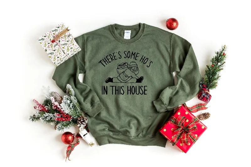 Cozy and Fashionable Minimal Layers Vintage Comfort Holiday Girl Christmas Hoodie - Someone Hos House Slogan