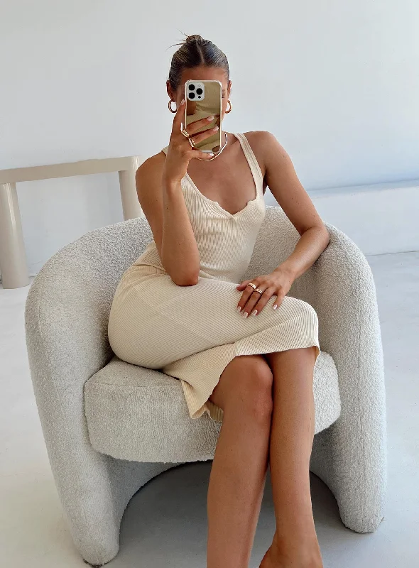 Stylish Comfort Look Effortless Chic Style Ingrid Midi Dress Beige