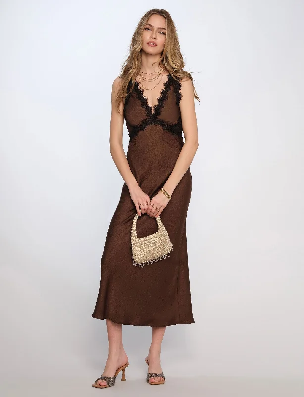 Effortless Wear Fits Versatile Clothing Othello Dress