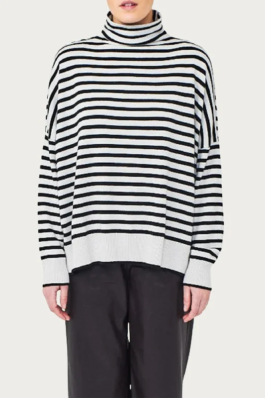 Comfortable Textiles Affordable Outfits Sage Funnel Neck Sweater In Silver Haze/coal Comfortable Textiles Affordable Outfits Sage Funnel Neck Sweater In Silver Haze/coal
