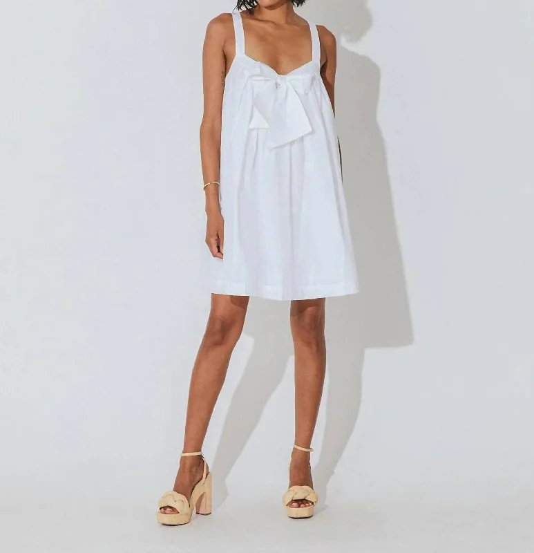 Cozy Outfits Wear Chic Layers Shyla Mini Dress In White