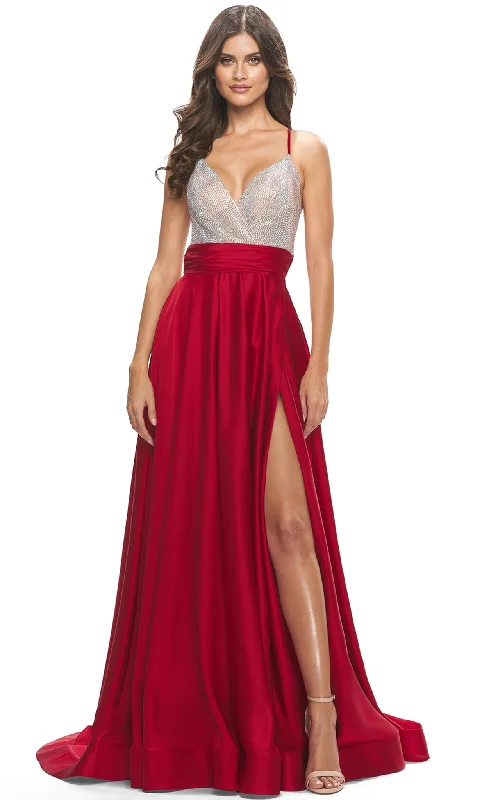 Warm Textures Sleek Comfort La Femme 31448