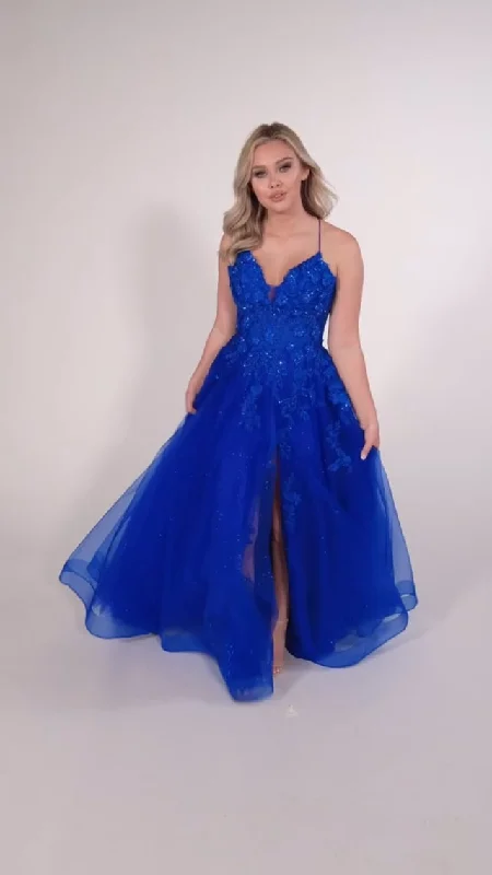 Relaxed Textiles Chic and Cozy Ellie Wilde Long Lace A-Line Prom Dress EW34042